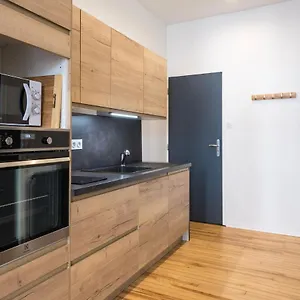 Apartamento Nouveau ! Studio Neuf, Charme De L Ancien, Balcon, Netflix 4k..., Bagnères-de-Bigorre